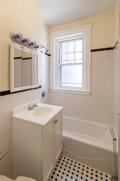 19 Forest St, Baldwin