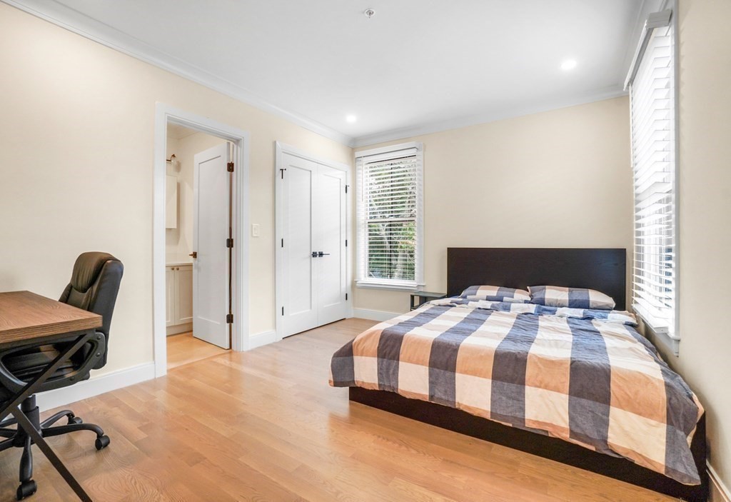 32 Blaine St, Allston