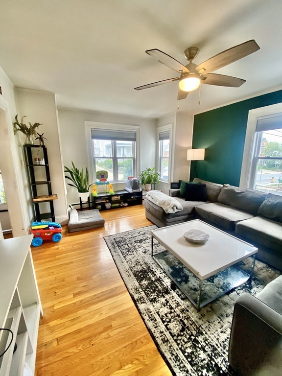 264 Newton St, Waltham