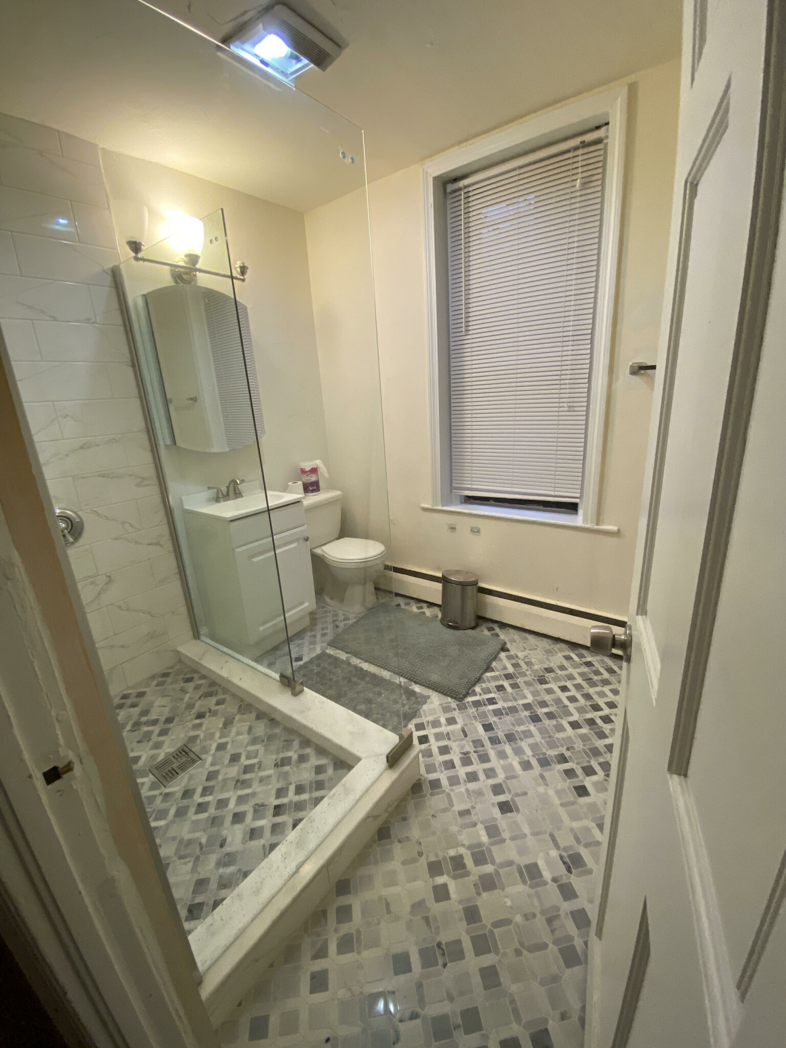 5 bed, 1 bath apartment for rent at 622 Columbus Ave Unit 2, South End — photo 15 of 19