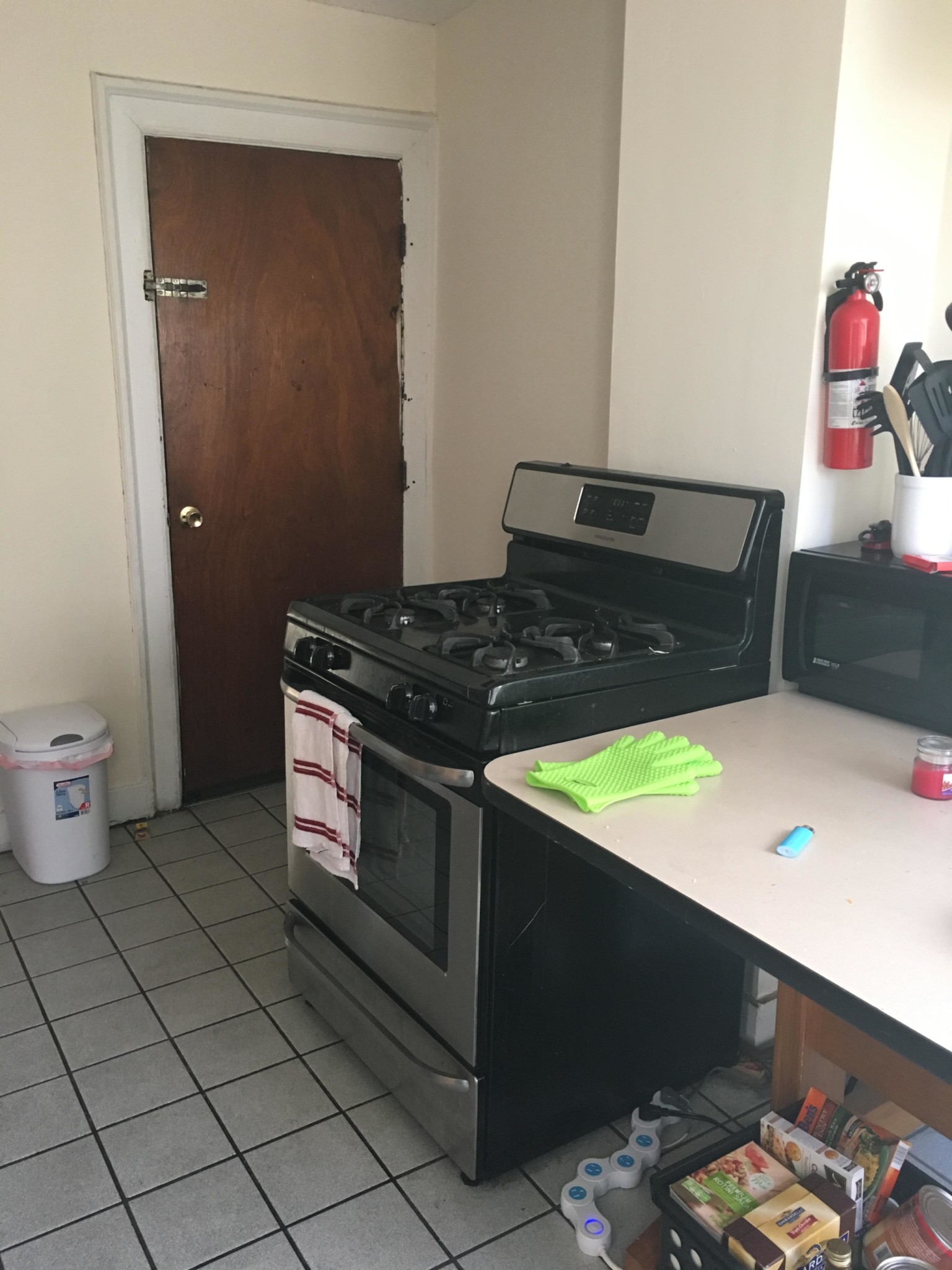 5 bed, 1 bath apartment for rent at 622 Columbus Ave Unit 2, South End — photo 18 of 19