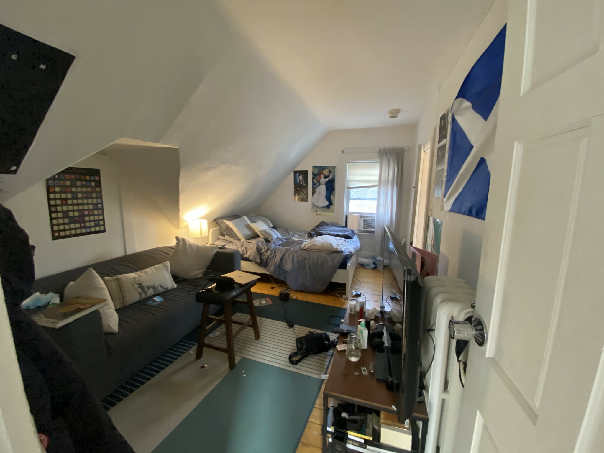 5 bed, 1.5 bath apartment for rent at 26 Ashford St Unit 8, Allston — photo 3 of 9