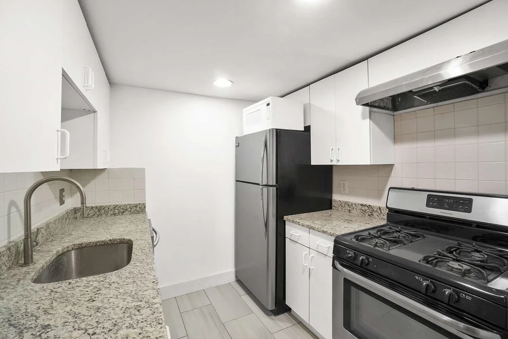 6 Dwight St, South End