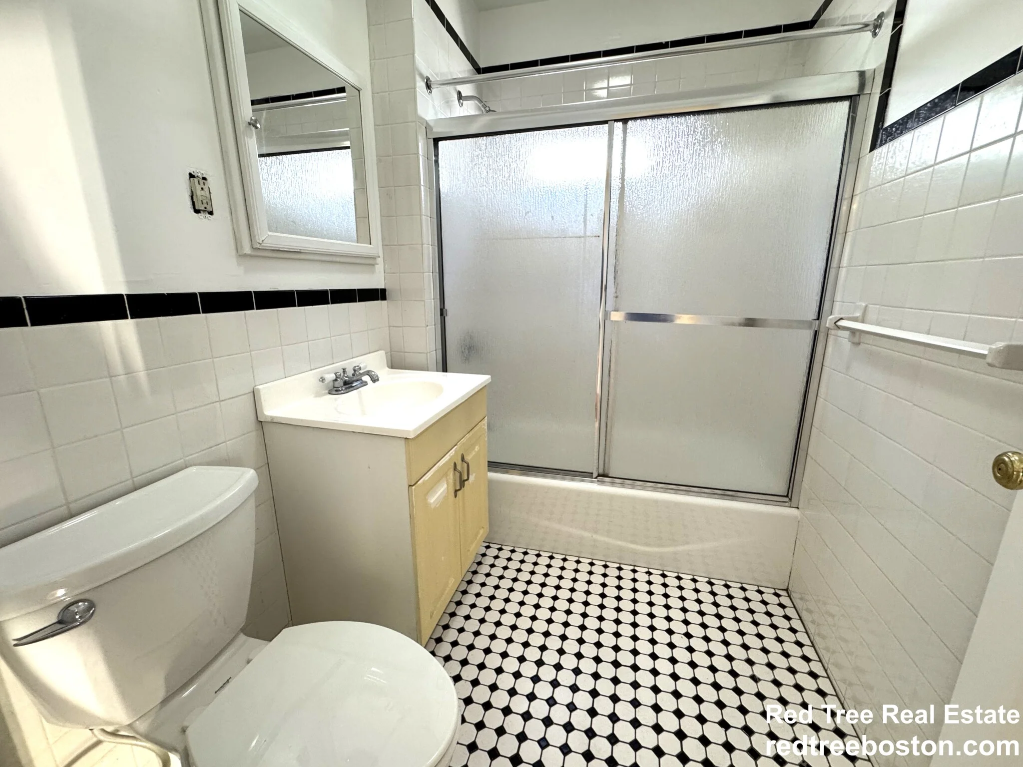 20 Hunnewell Ave, Brighton