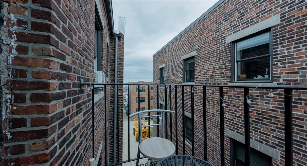 465 Broadway, Medford