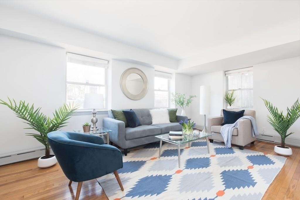 395 Broadway, Mid-Cambridge