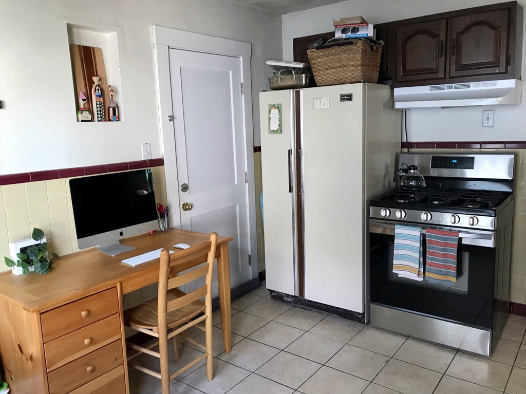 30 Watson Rd, Belmont