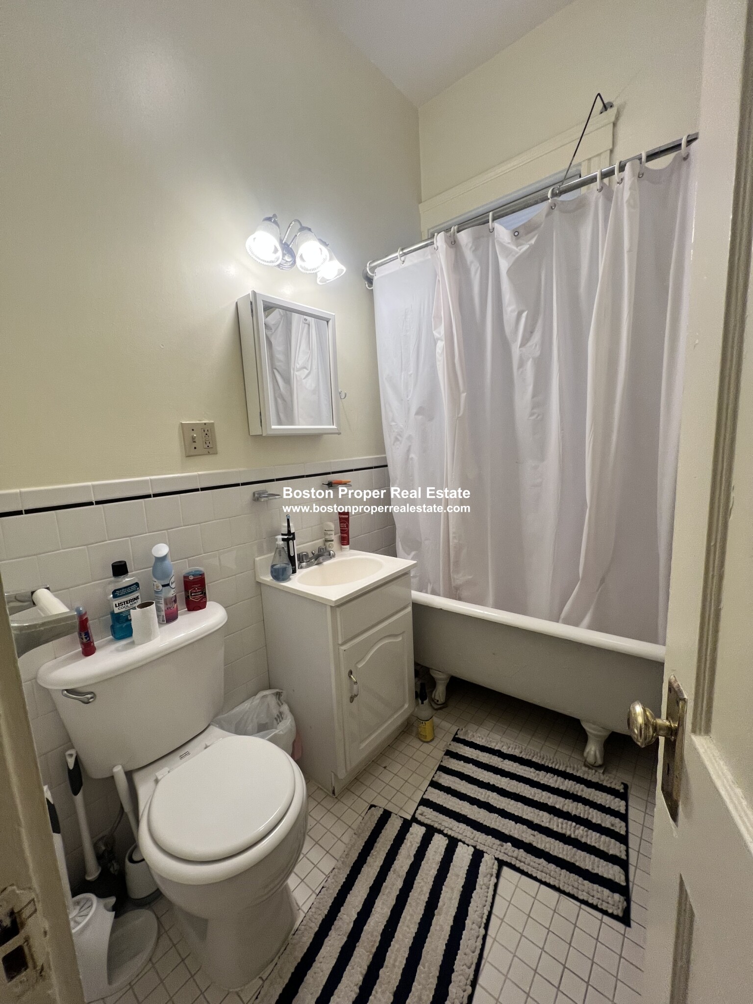 104 Queensberry St, Fenway