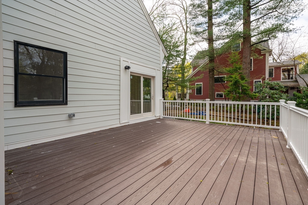 653 Chestnut St, Newton