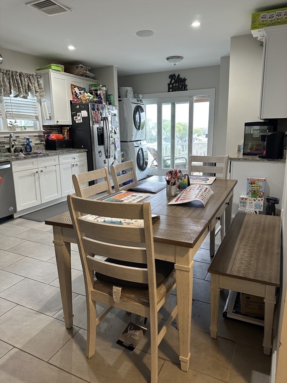 598 Beech, Hyde Park