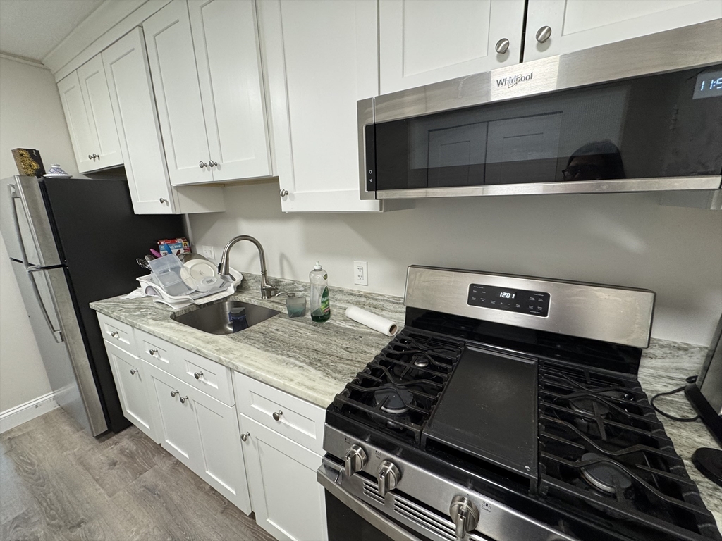 44 Washington St, Longwood