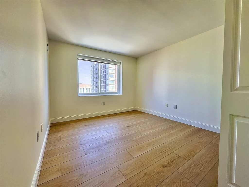 8-12 Museum Way, East Cambridge