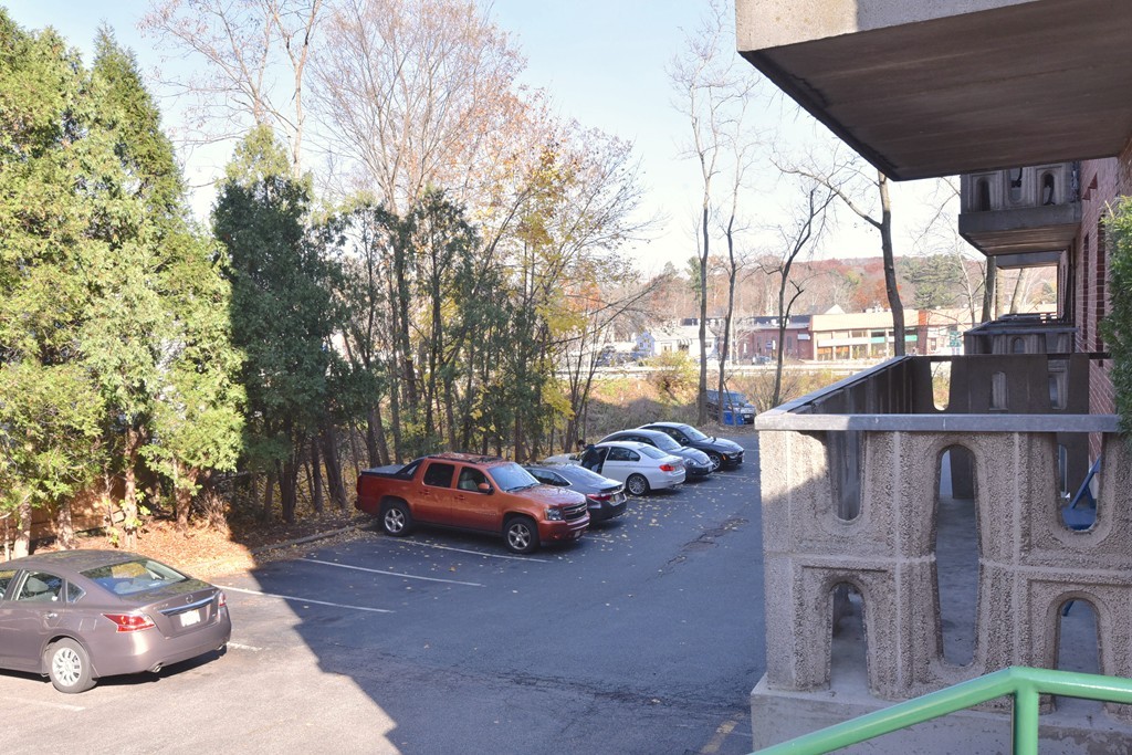 10 Main St, Framingham