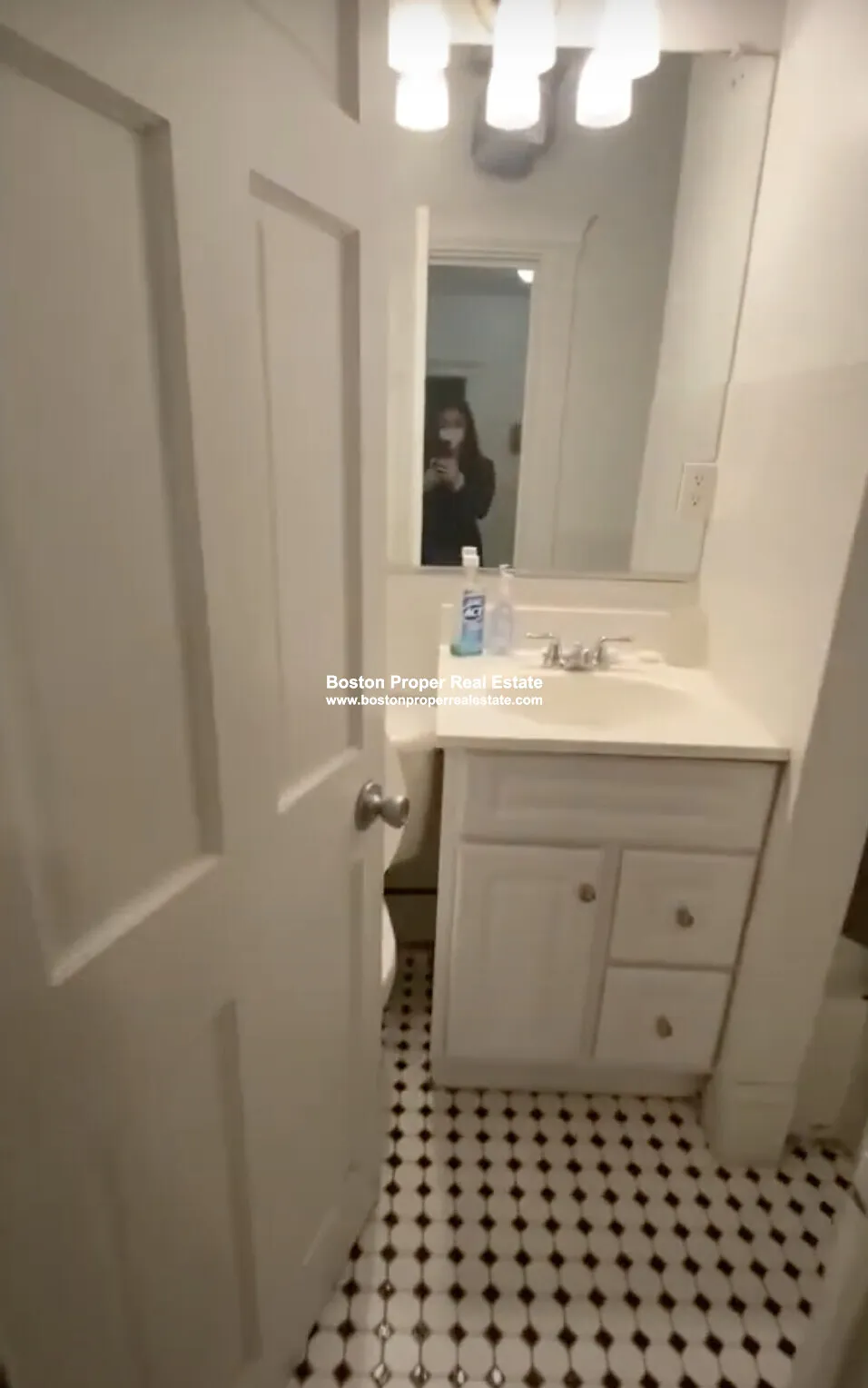 26 Hemenway St, Fenway