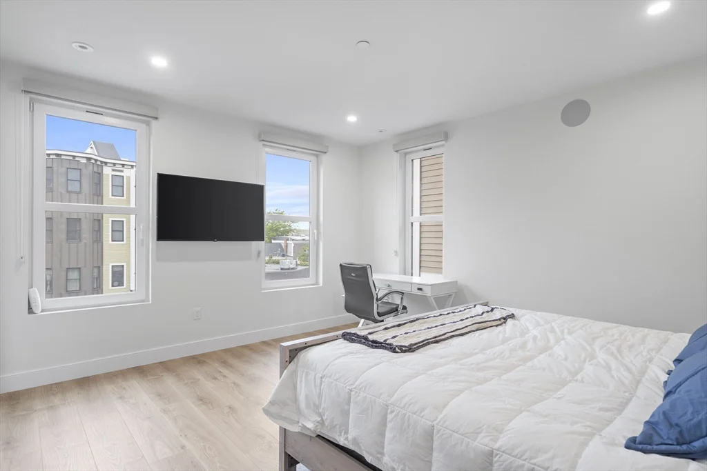 326 W Broadway, South Boston