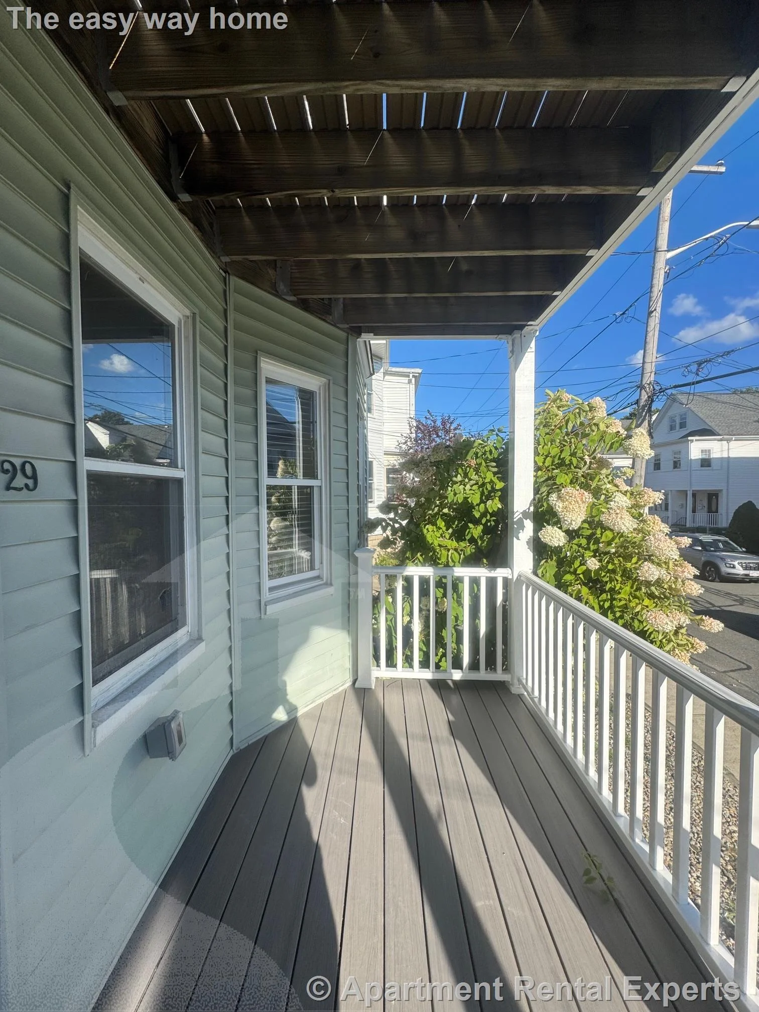 29 Frederick Ave, Tufts