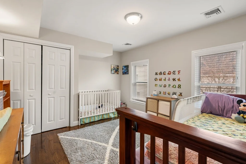 30 East Chestnut St, Sharon