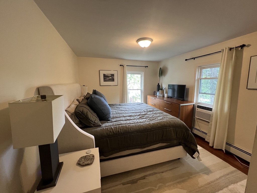 37-39 Spruce St, Winchester