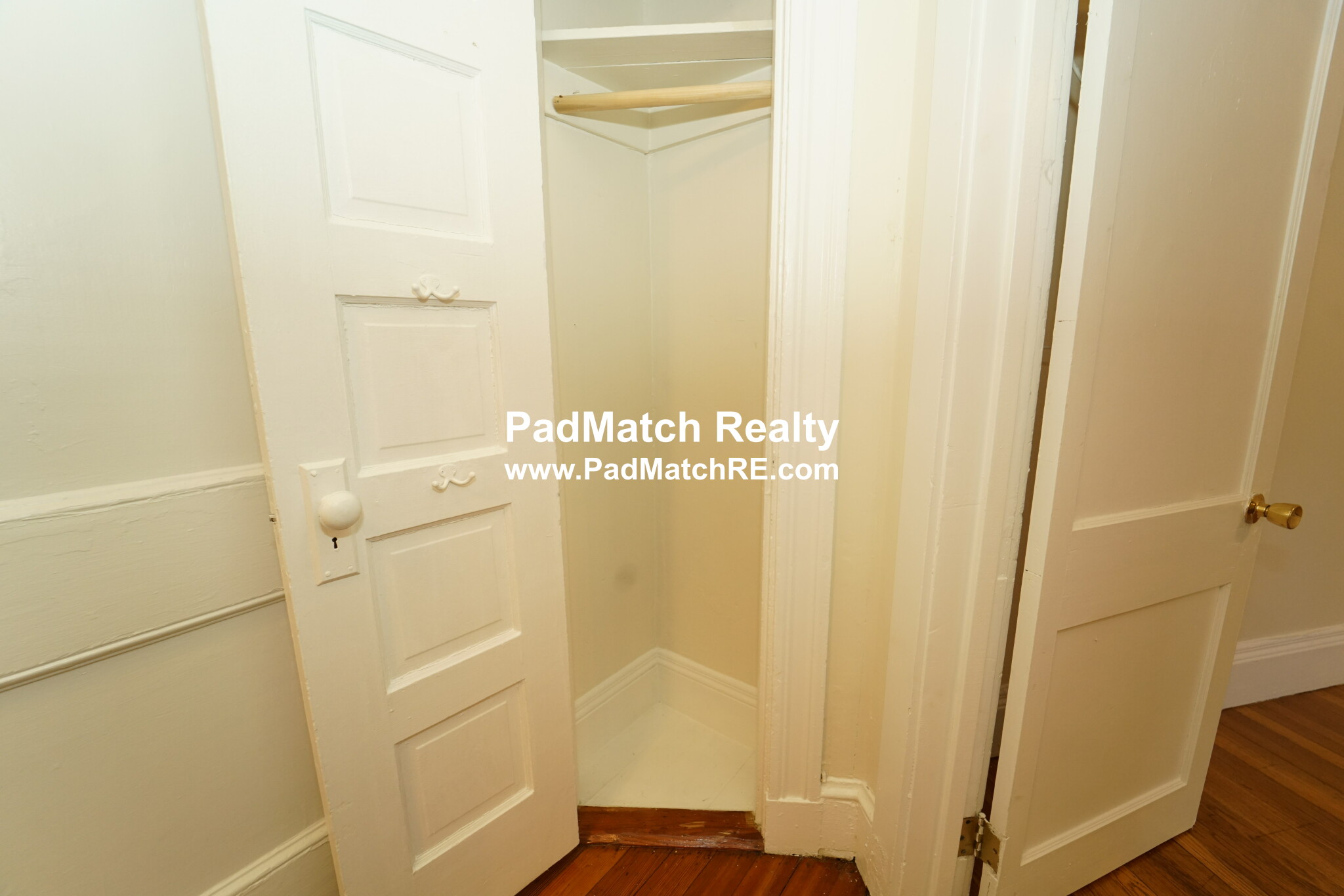 208 Winthrop Rd, Aspinwall Hill