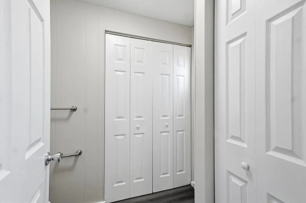 18 Fountain Ln, Weymouth