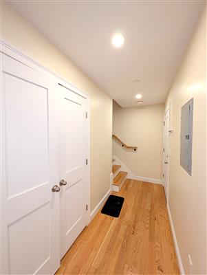 628 Trapelo Rd, Belmont