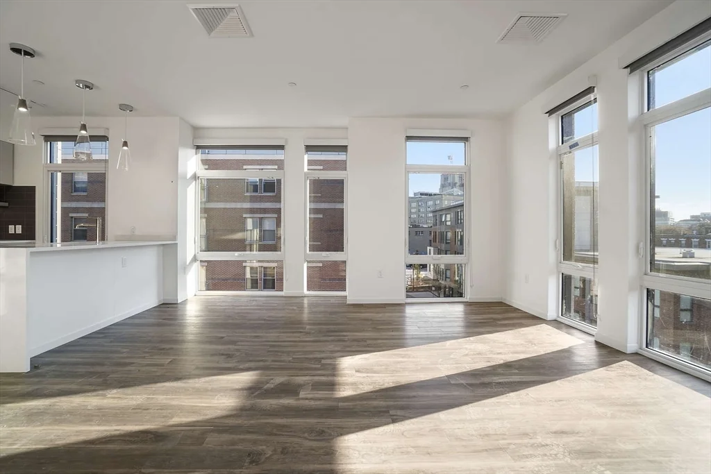 839 Beacon St, Fenway