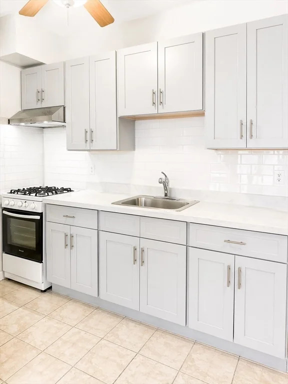 418 Massachusetts Ave, South End