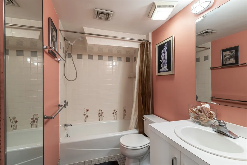 54 Trowbridge St, Mid-Cambridge