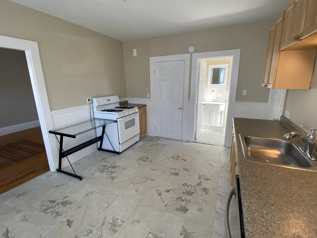 253 Whitwell, Quincy