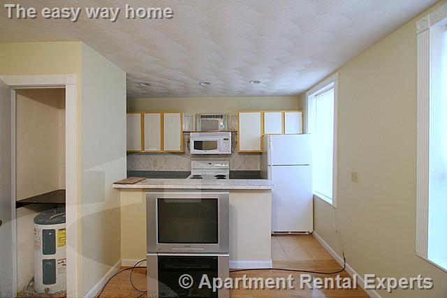 1 bed, 1 bath apartment for rent at 1131 Broadway Unit 4, Teele Square — photo 3 of 11