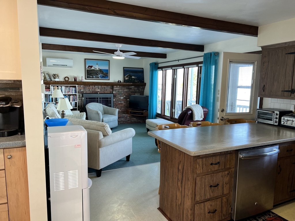 162 R Pettey Ln, South Westport