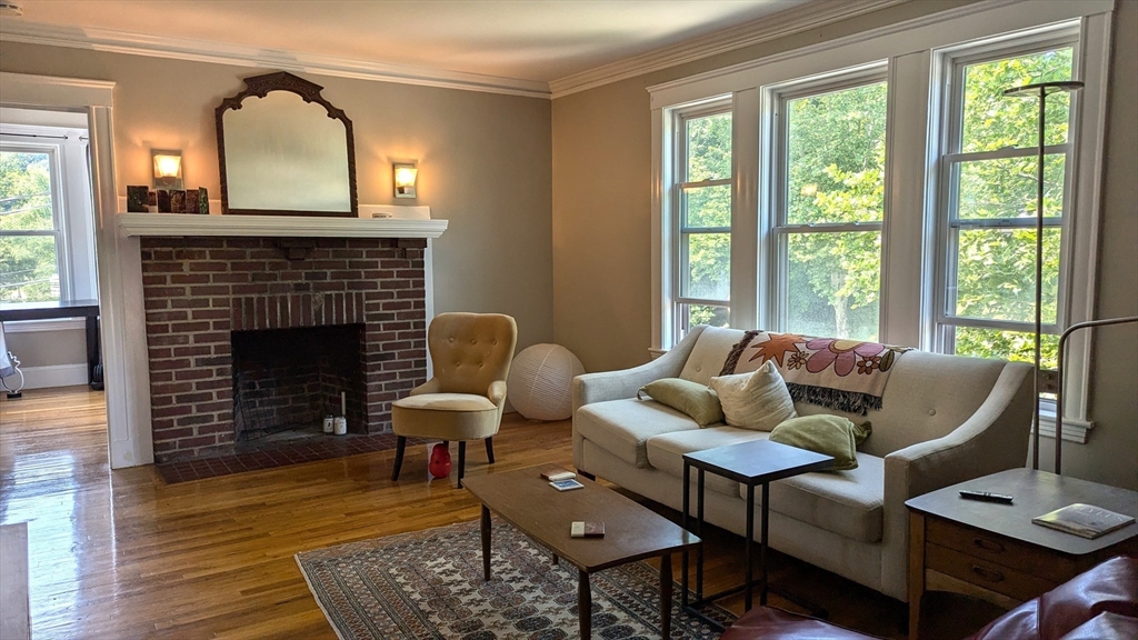 506 Washington St, Brighton