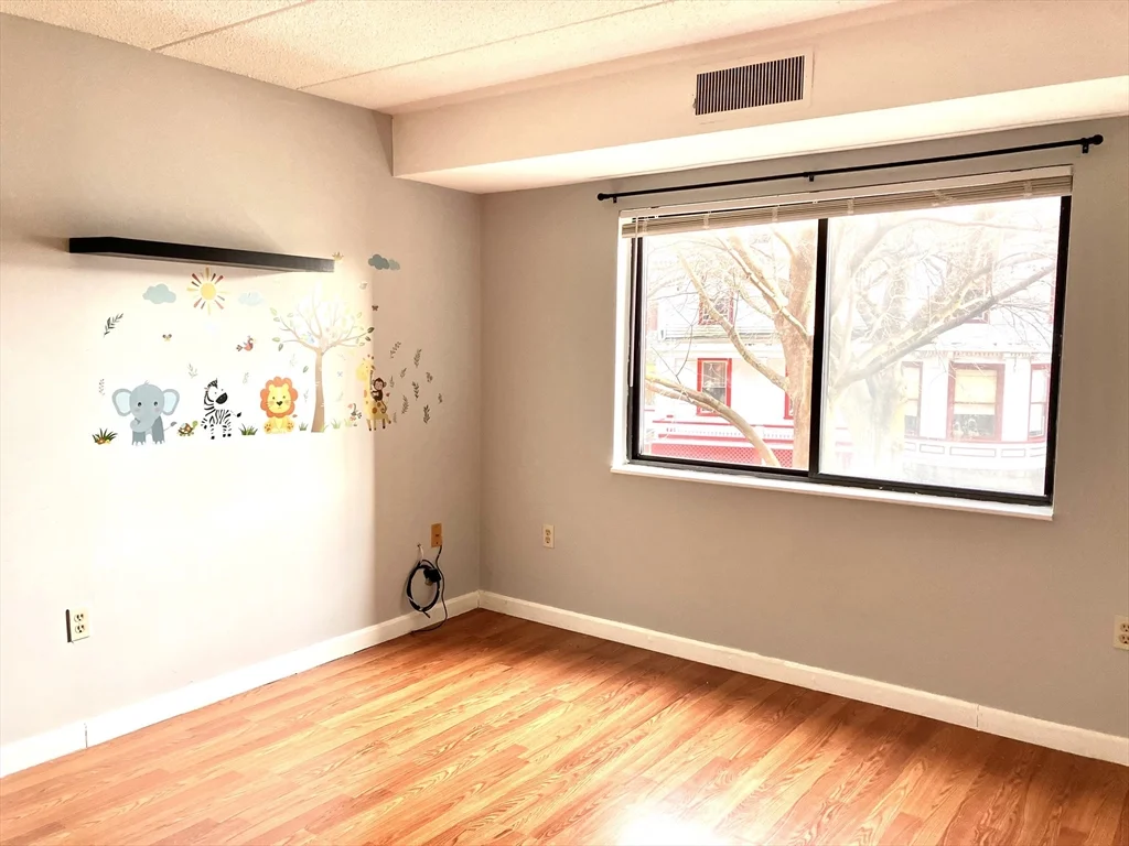 8 Nahant Pl, Diamond District