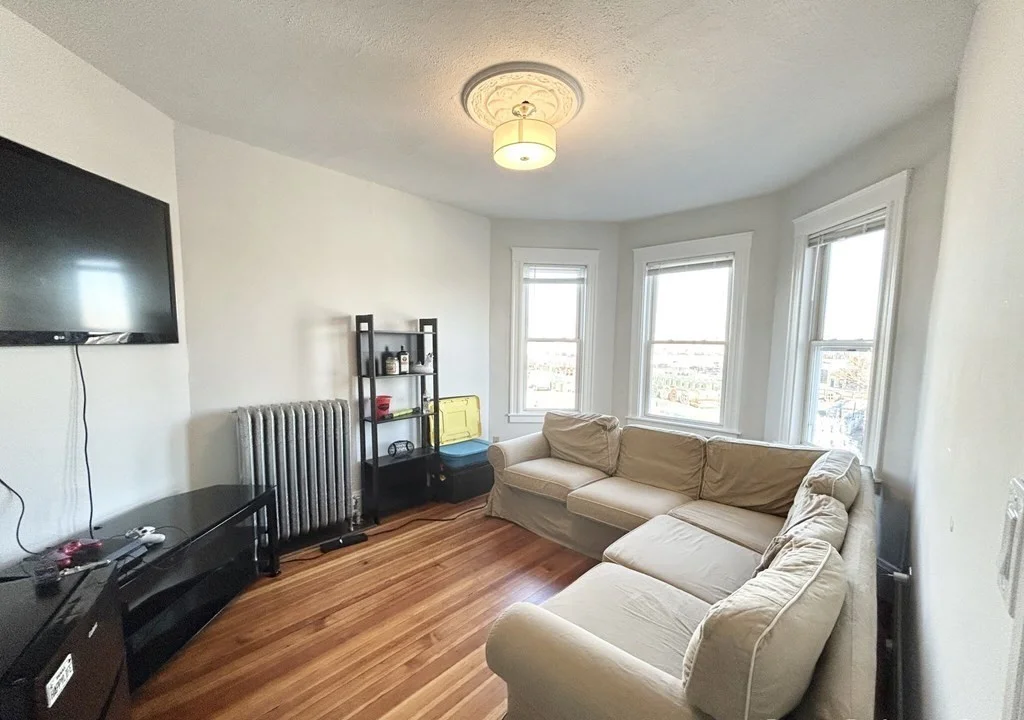 151 East Cottage, Dorchester