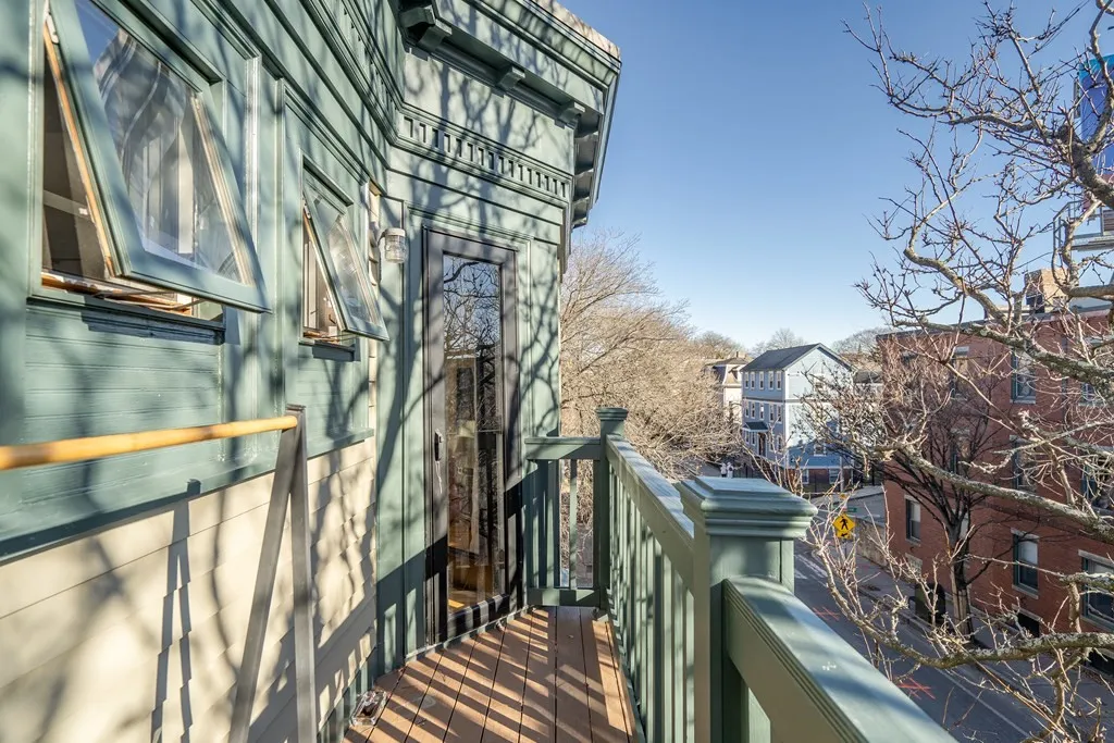 275 River St, Cambridgeport