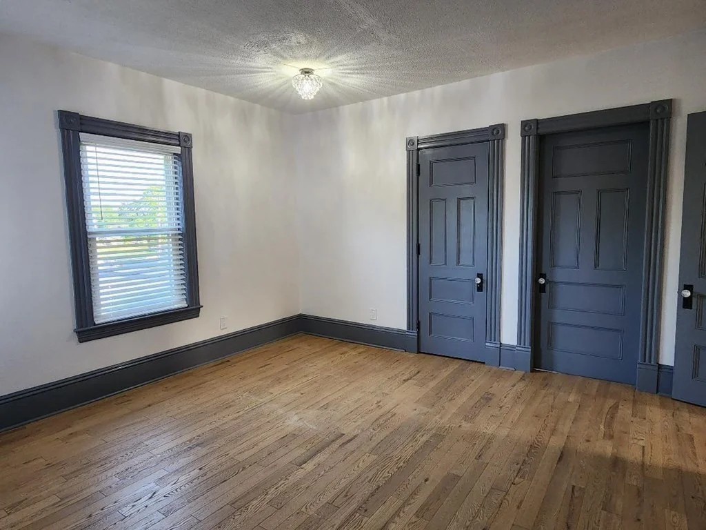 105 E Main St, Orange