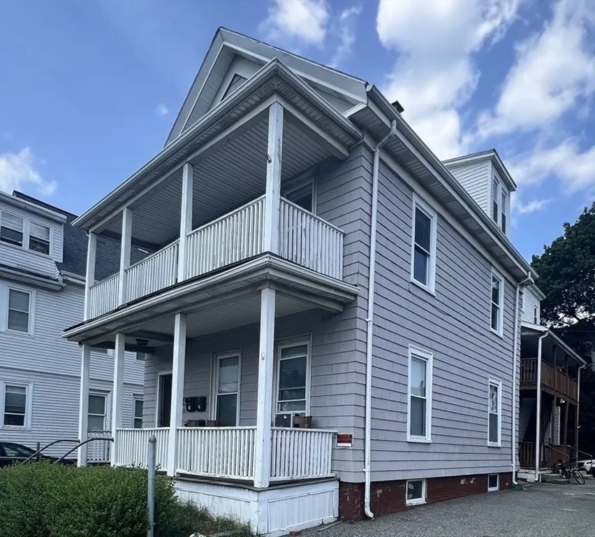 543 Broadway, Magoun Square