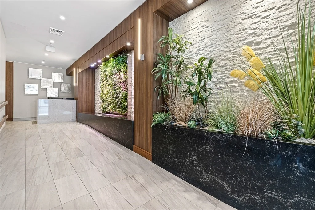 121 Portland St, North End