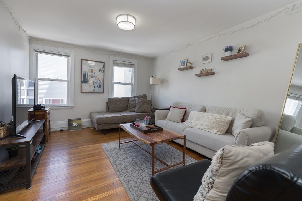 69 I St, South Boston