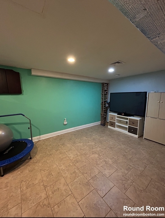 127 Cottage St, East Boston