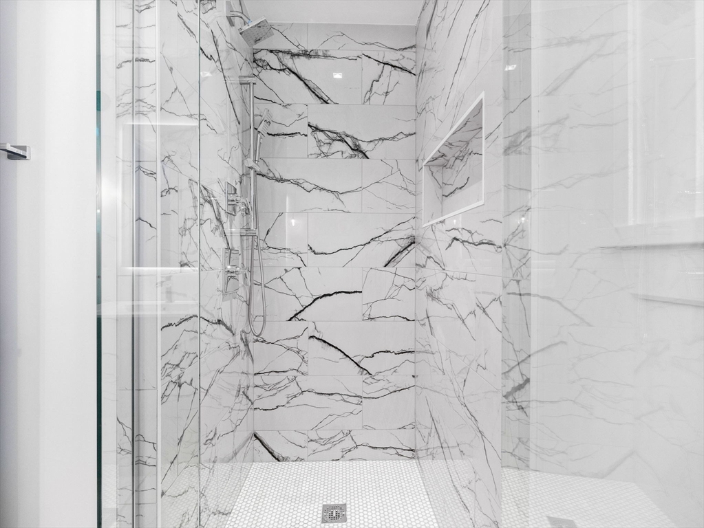 12 Deer St, Dorchester