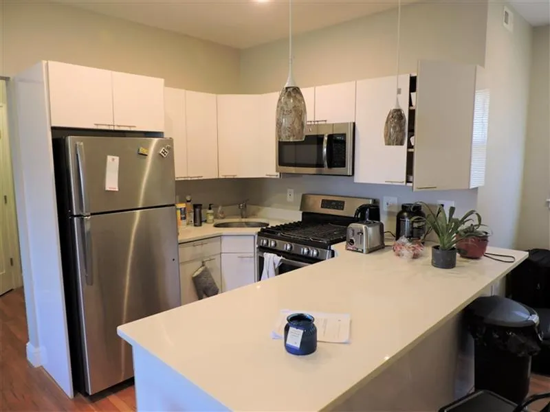 20 John F Kennedy St, Riverside