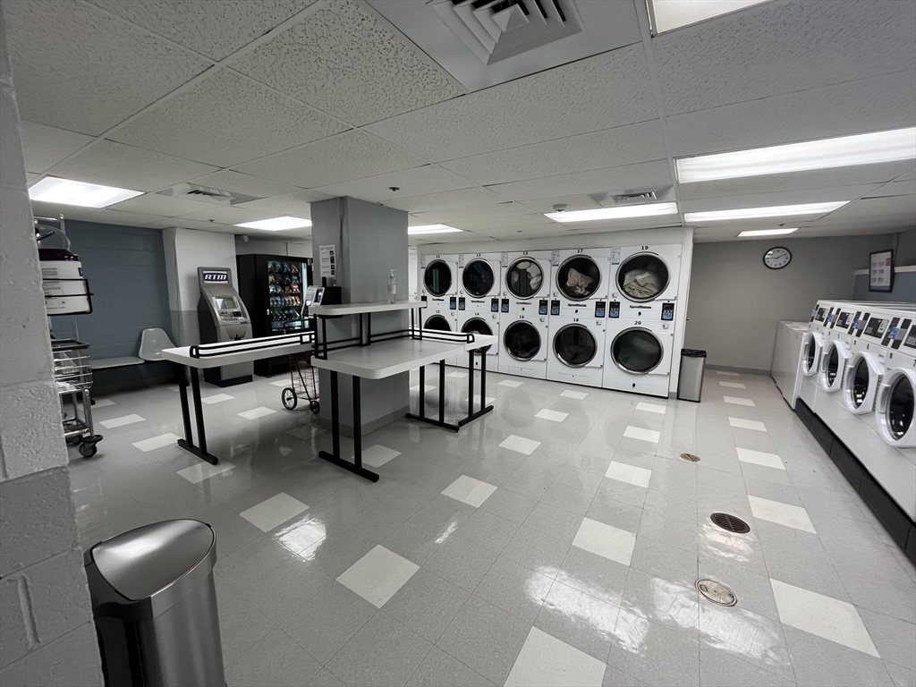 6 Whittier Pl, West End