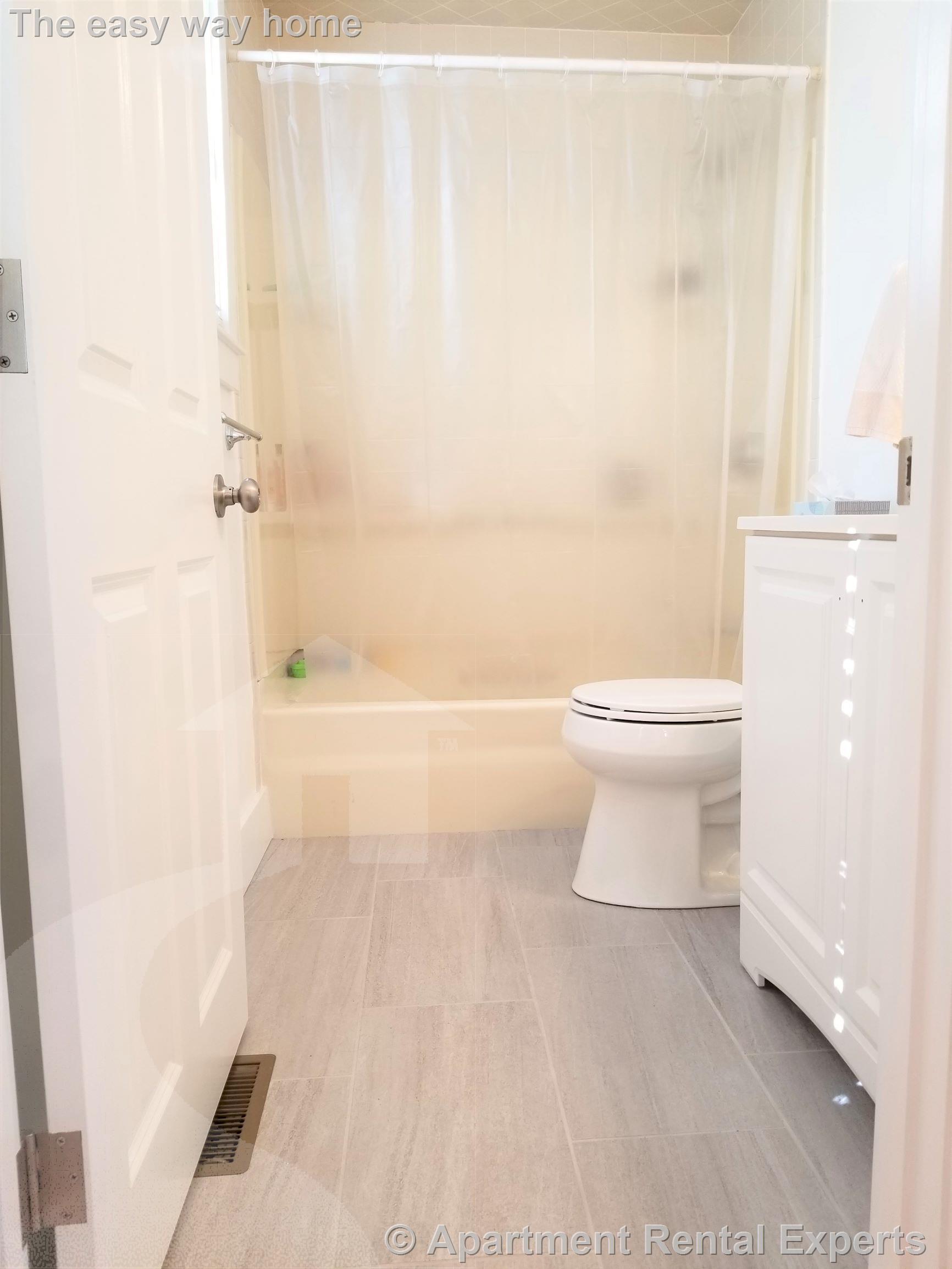 12R Conwell Ave, Tufts