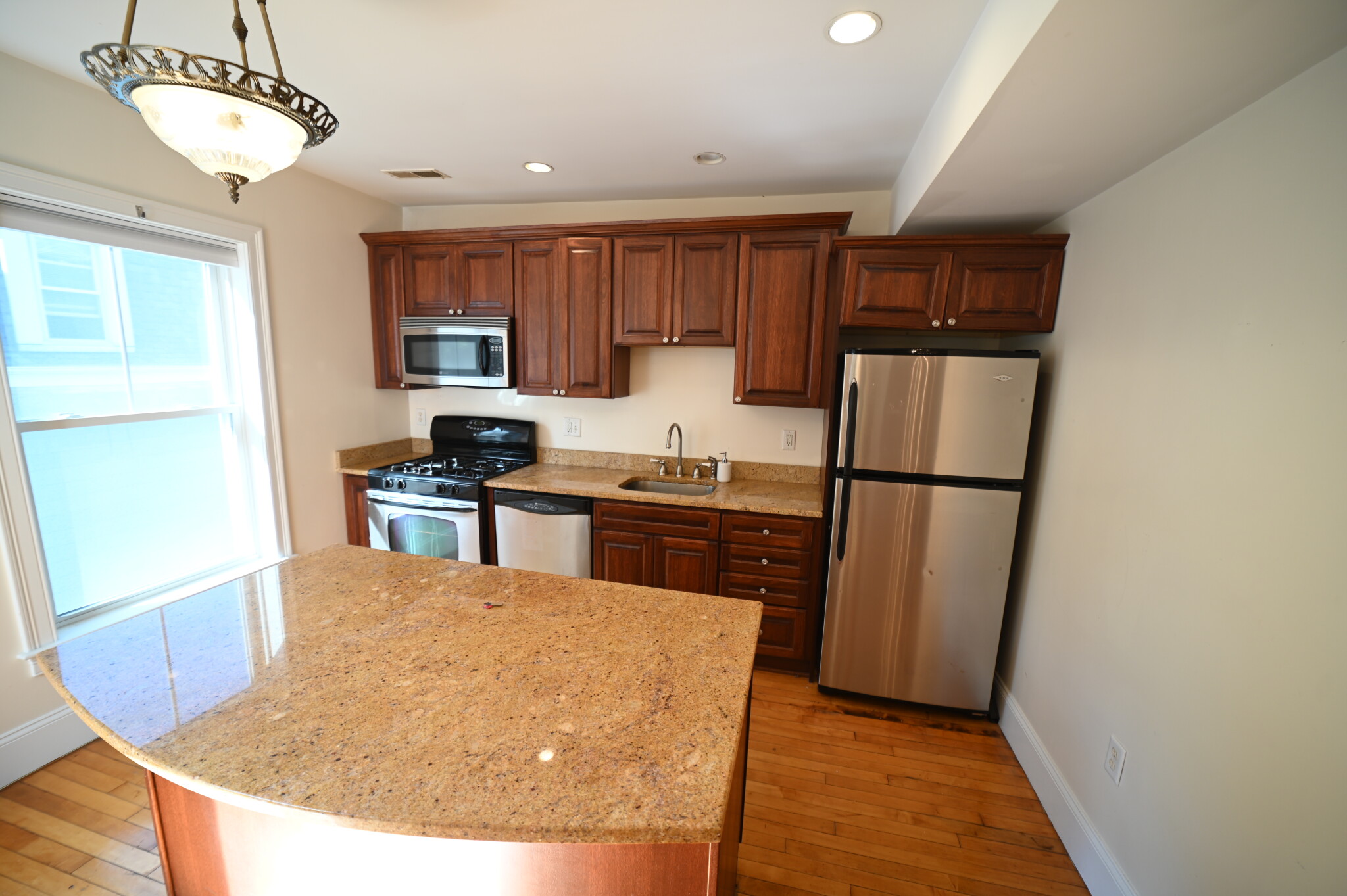 29 Bigelow St, Brighton