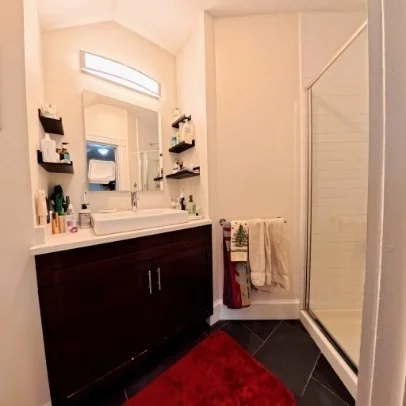 185 Davis Ave, Brookline Village