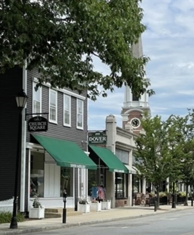 600 Washington St, Wellesley