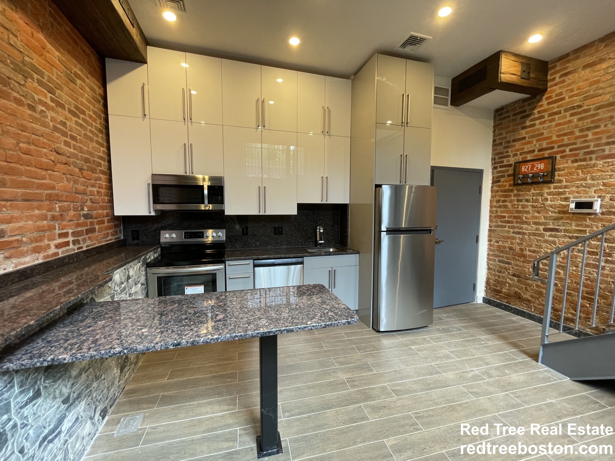 1028 Commonwealth Ave, Boston