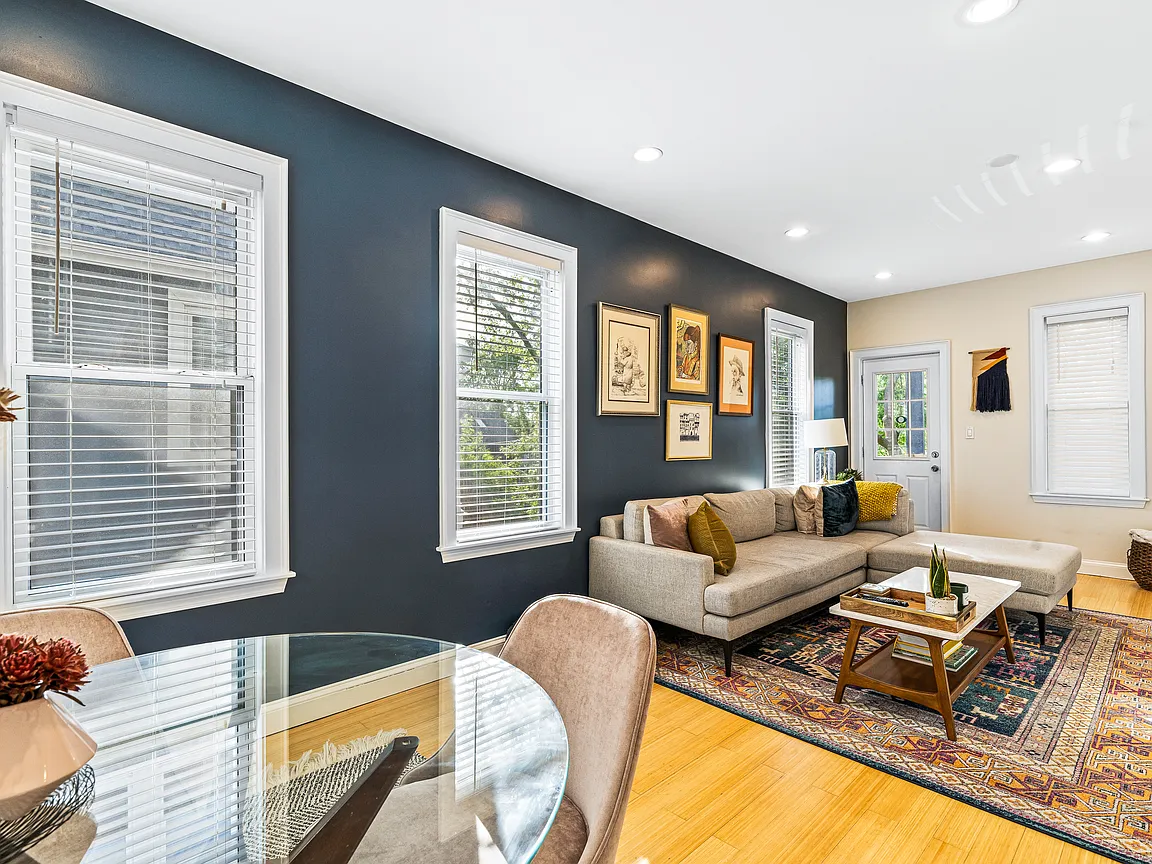 72 Dix St, Dorchester