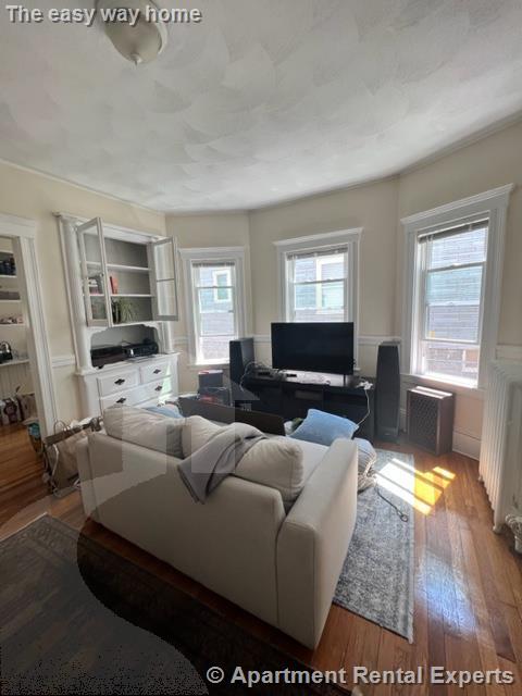 12 Pinkham Rd, Tufts